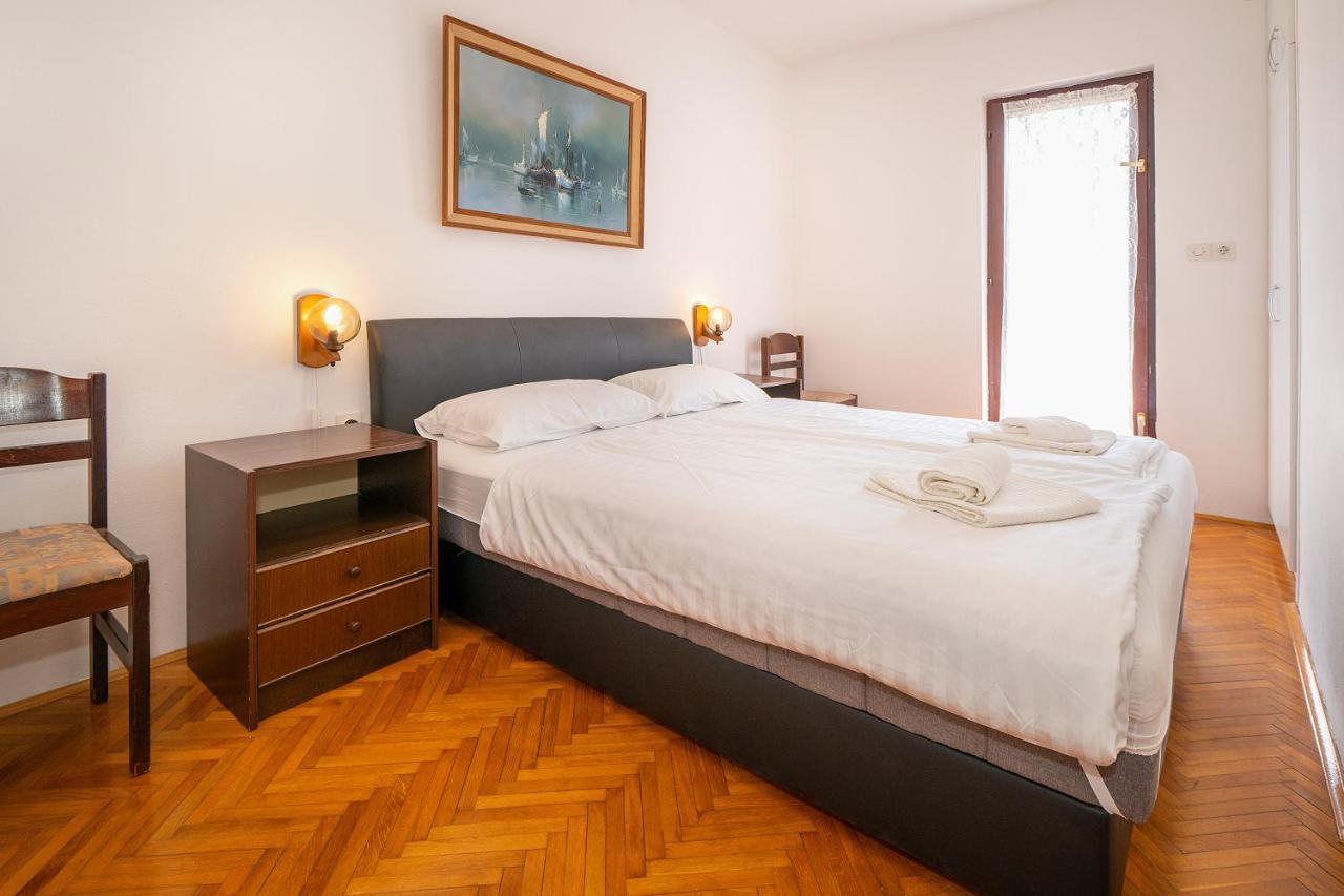 Apartmani Ana Juranic Jurandvor 외부 사진